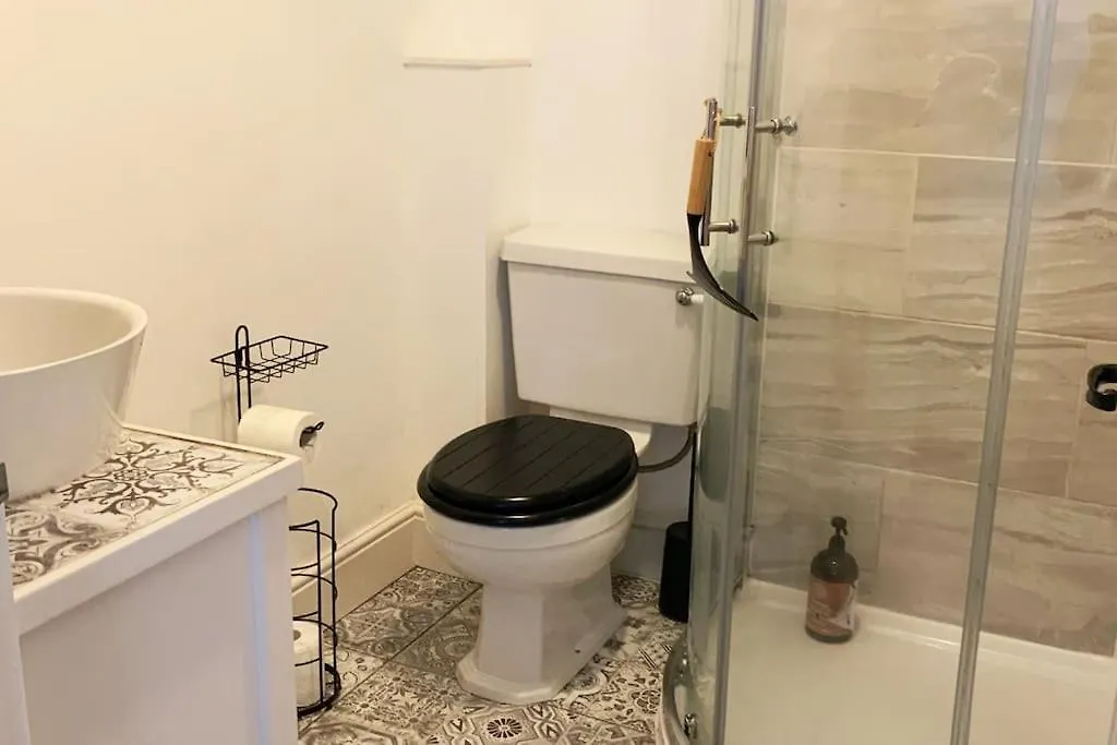 Beautiful 1 Bed Annex, Near Beach And Shops Bournemouth 0*,  United Kingdom